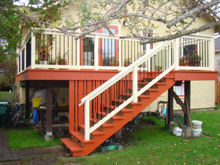 Oak Bay Deck and Doors